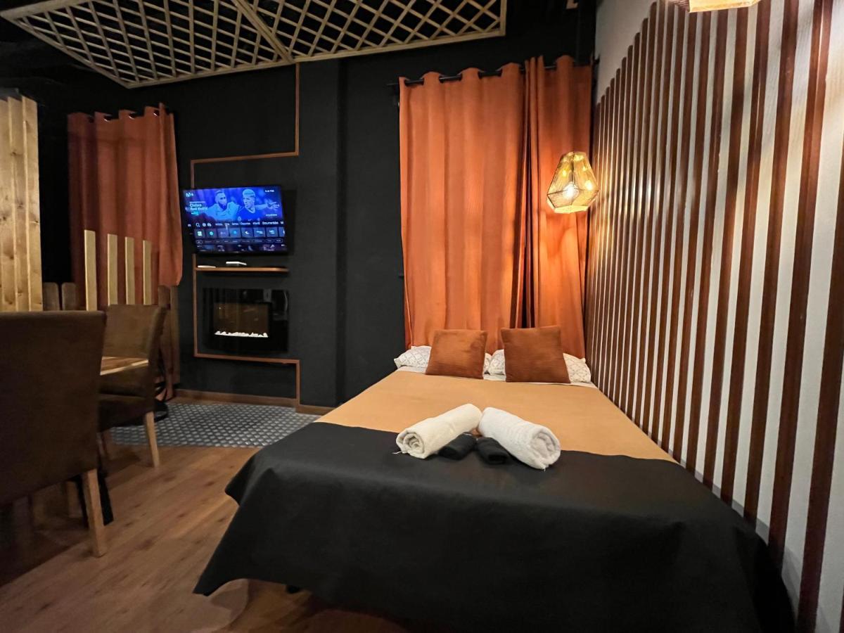Chic4 Luxury Gran Via Apartment มาดริด ภายนอก รูปภาพ