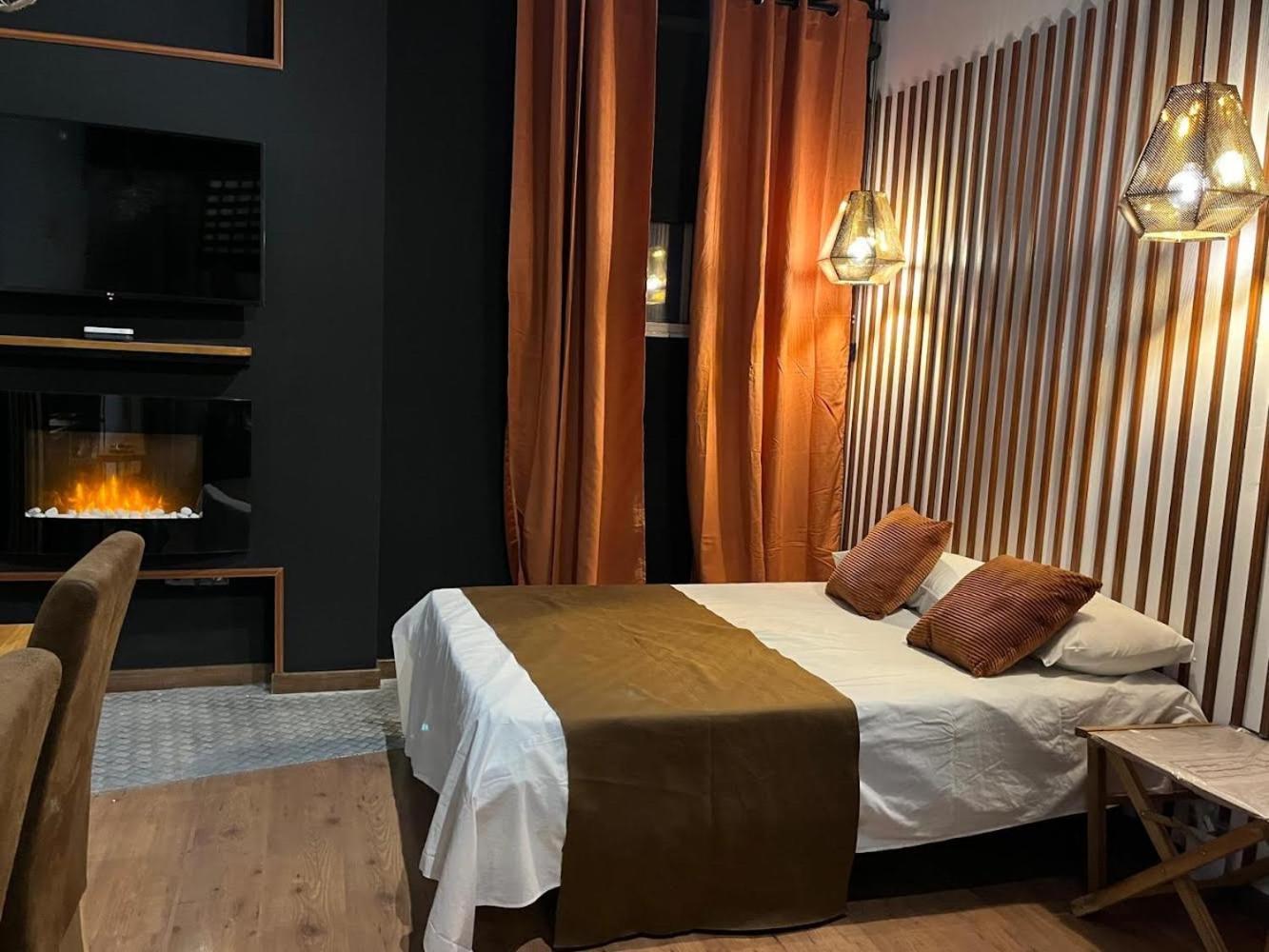 Chic4 Luxury Gran Via Apartment มาดริด ภายนอก รูปภาพ